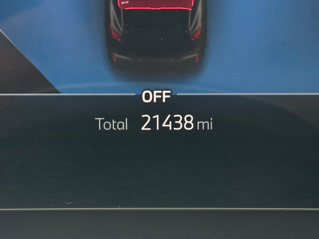 Used 2025 BMW X2 xDrive28i w/ M Sport Package image 29