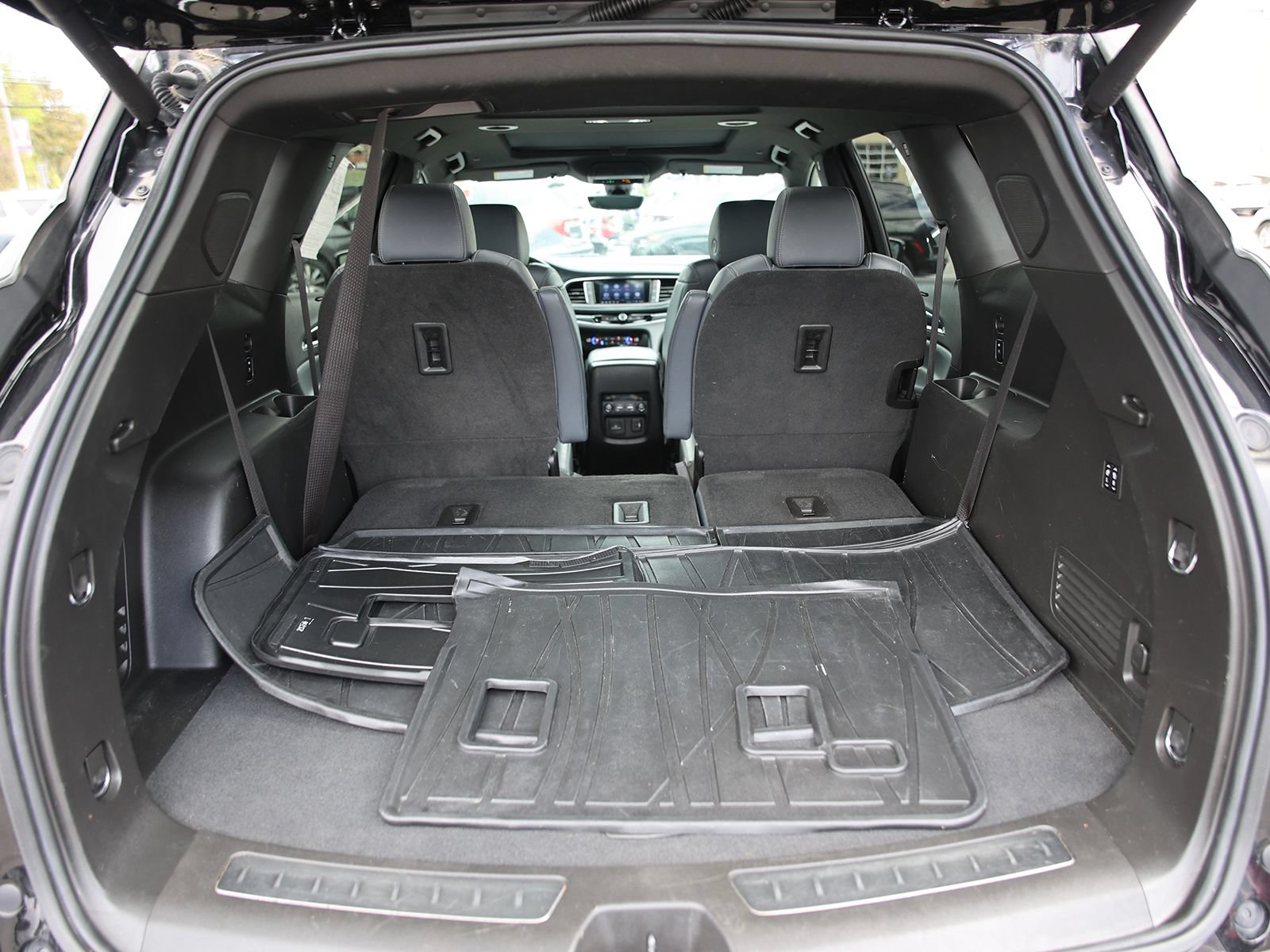 Used 2022 Buick Enclave Premium w/ Experience Buick Package AWD/4WD image 14