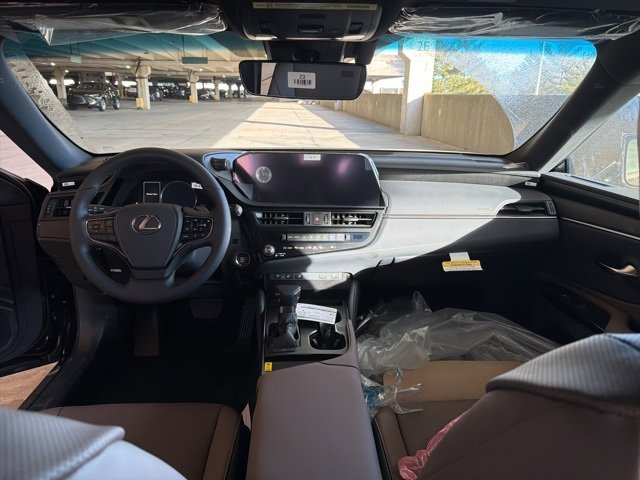 New 2025 Lexus ES 350 w/ Premium Package image 6