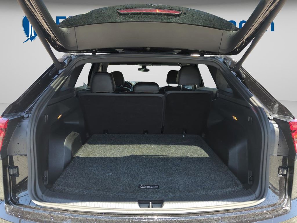 Used 2021 Volkswagen Atlas Cross Sport SEL FWD image 17