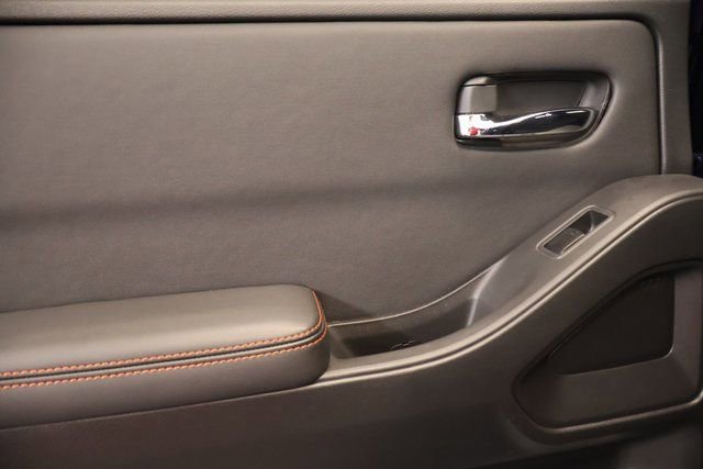 Used 2022 Nissan Frontier PRO-4X image 29