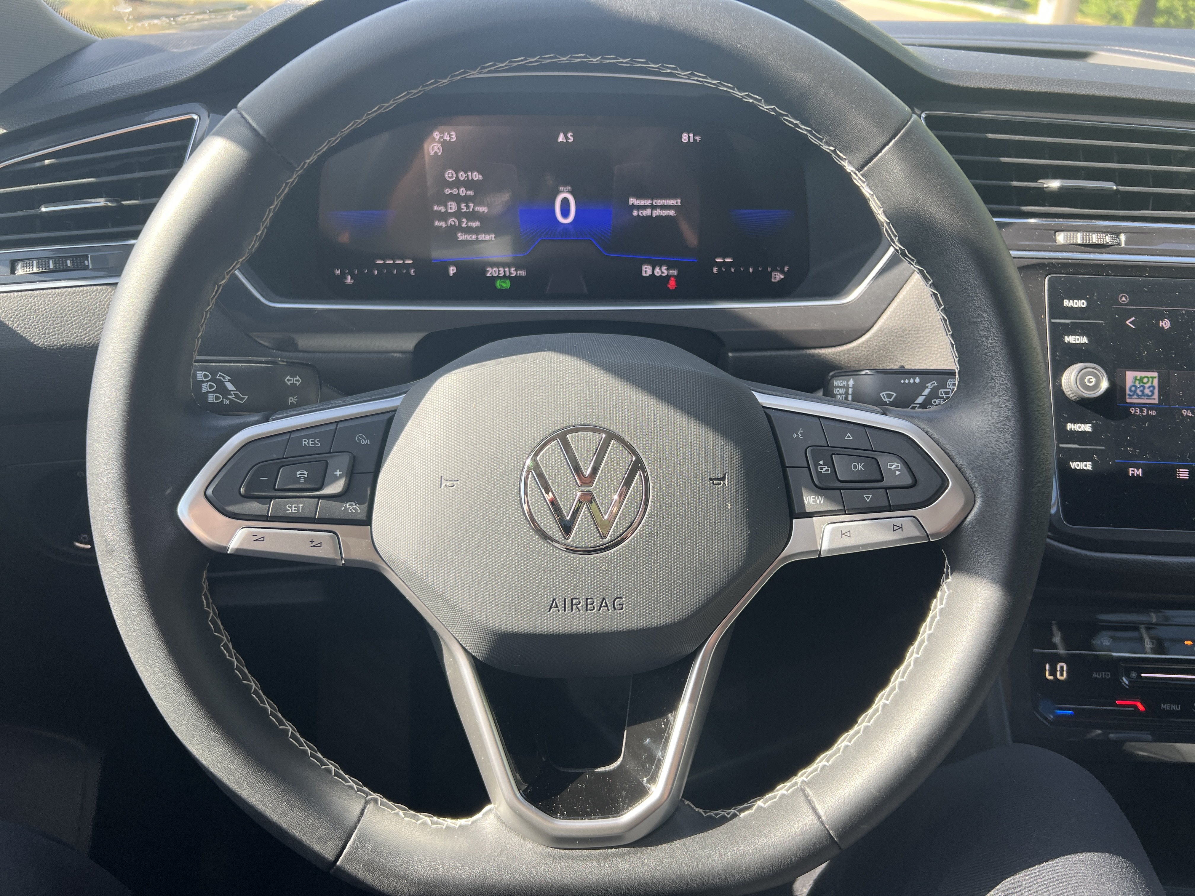 Certified 2023 Volkswagen Tiguan SE FWD image 15
