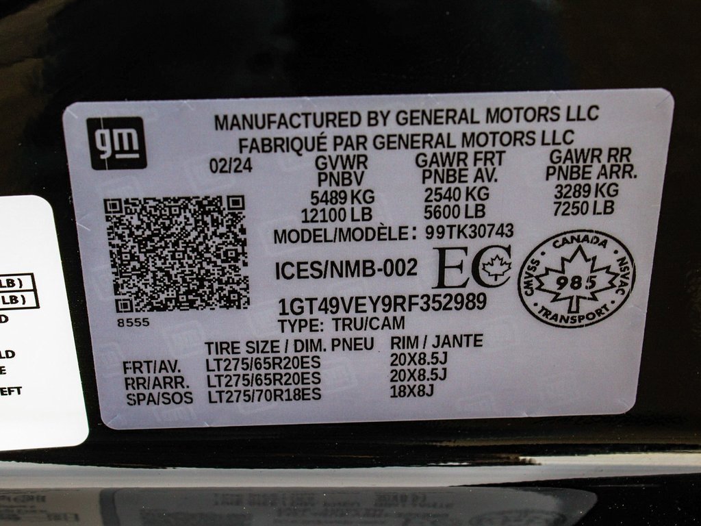 Used 2024 GMC Sierra 3500 AT4 w/ AT4 Premium Plus Package image 14