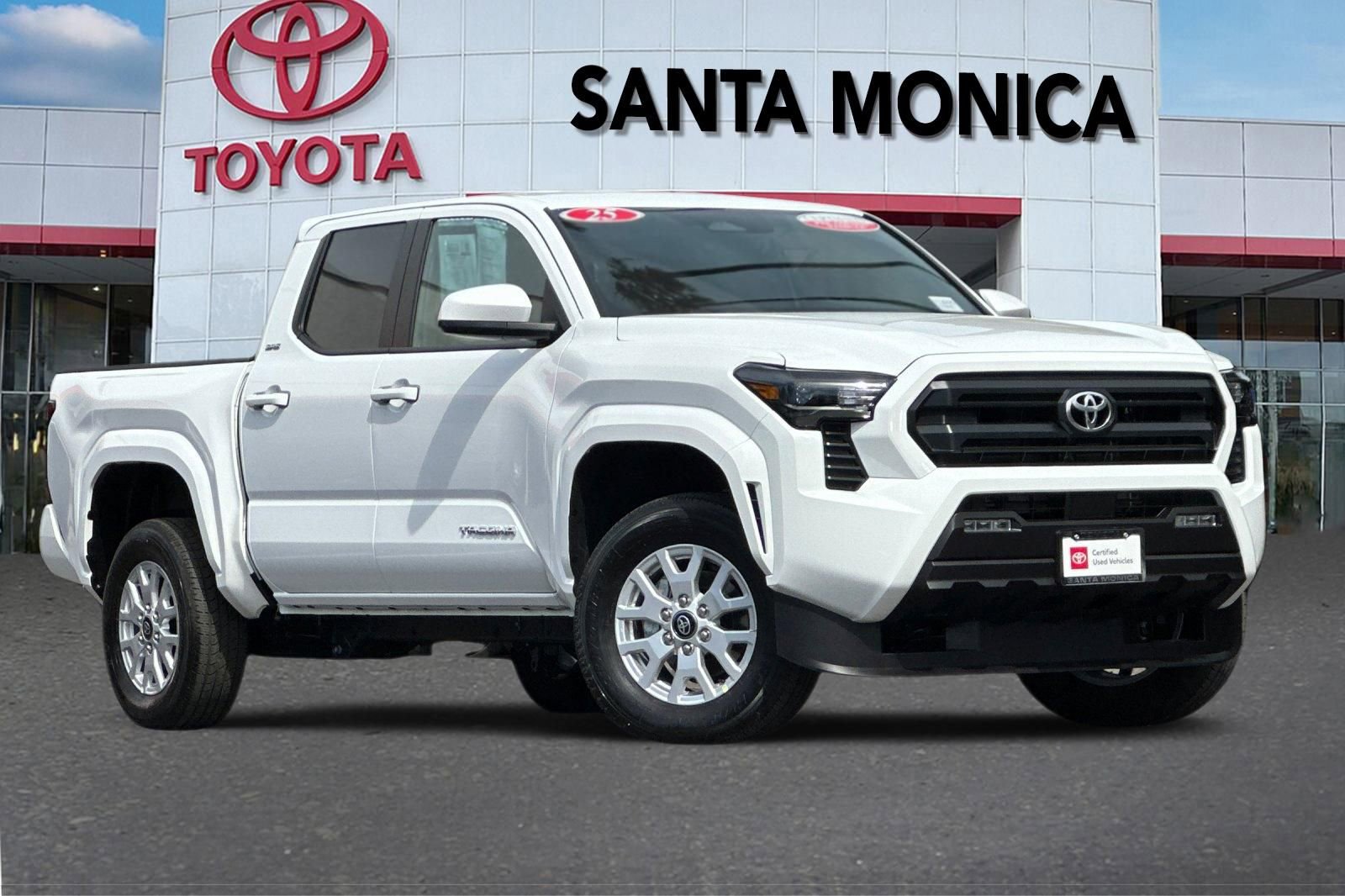 Certified 2025 Toyota Tacoma SR5 image 2