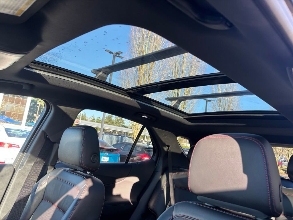 Used 2024 Chevrolet Equinox RS w/ RS Leather Package image 16