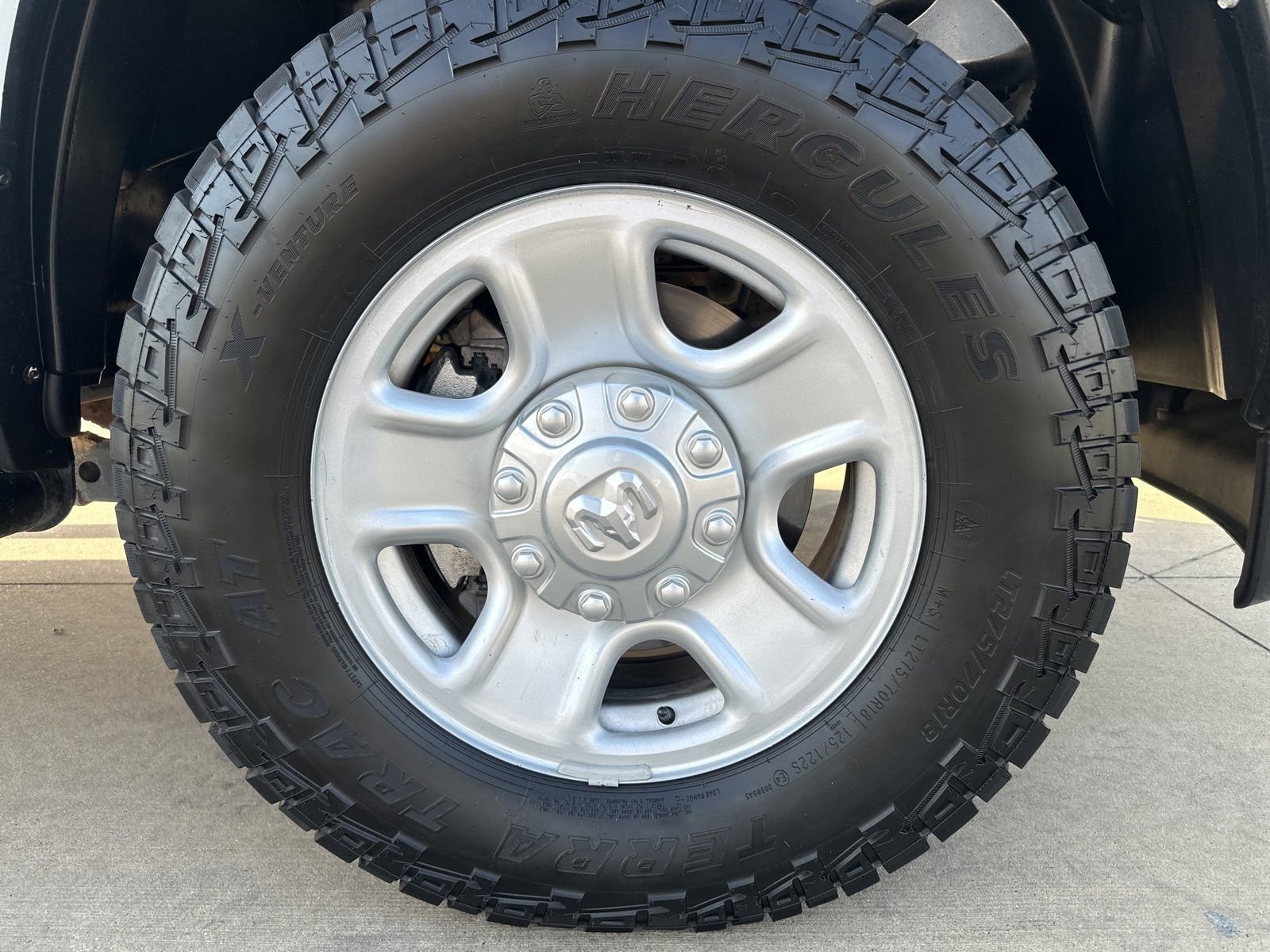 Used 2024 RAM 2500 Tradesman image 9