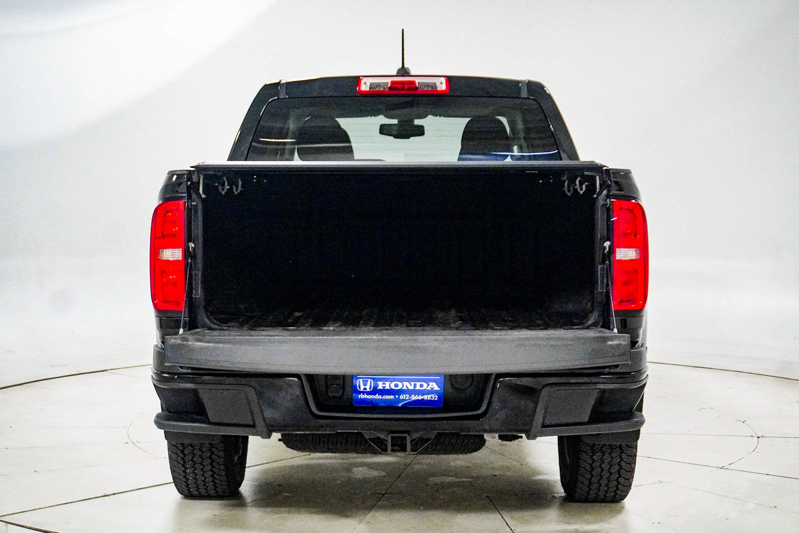 Used 2015 Chevrolet Colorado Z71 AWD/4WD image 7