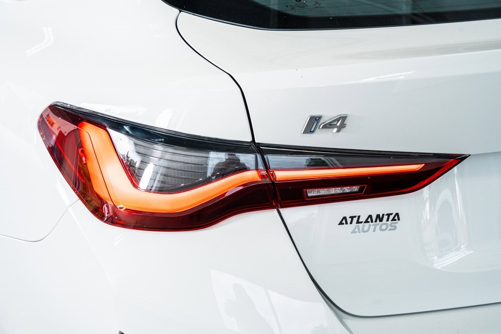 Used 2022 BMW i4 eDrive40 image 22