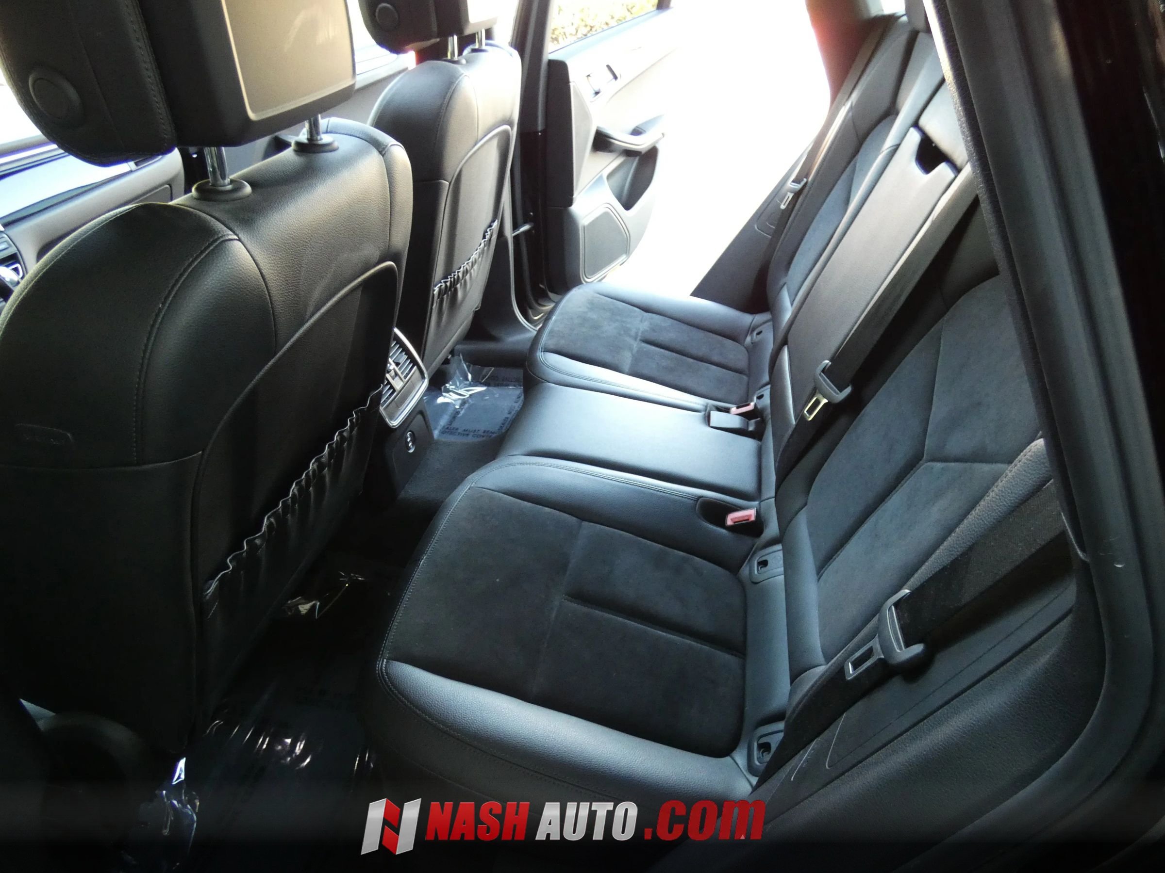 Used 2020 Porsche Macan AWD/4WD image 42