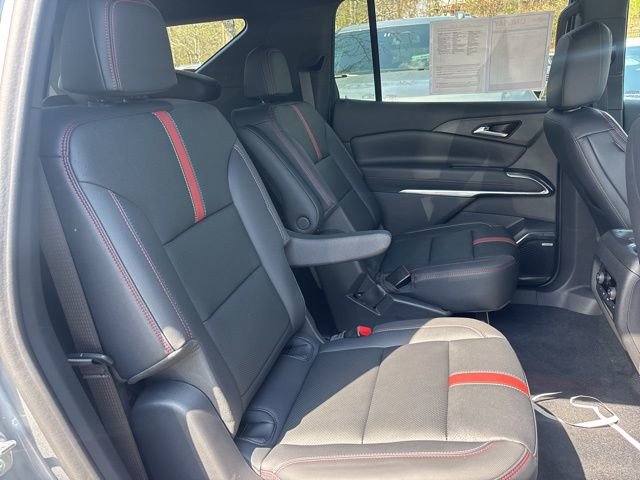 Used 2024 Chevrolet Traverse RS w/ LPO, Floor Liner Package AWD/4WD image 19