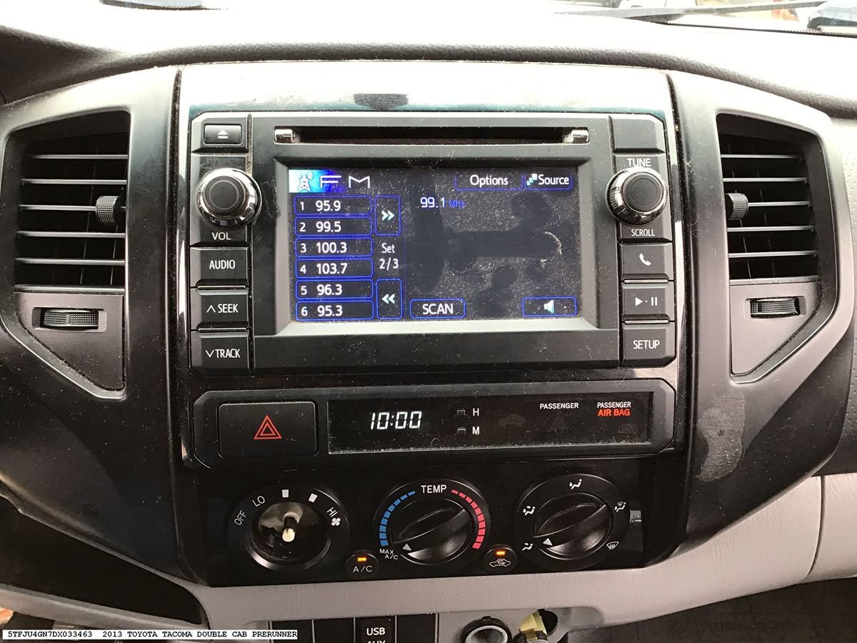 Used 2013 Toyota Tacoma PreRunner w/ Convenience Pkg RWD image 14
