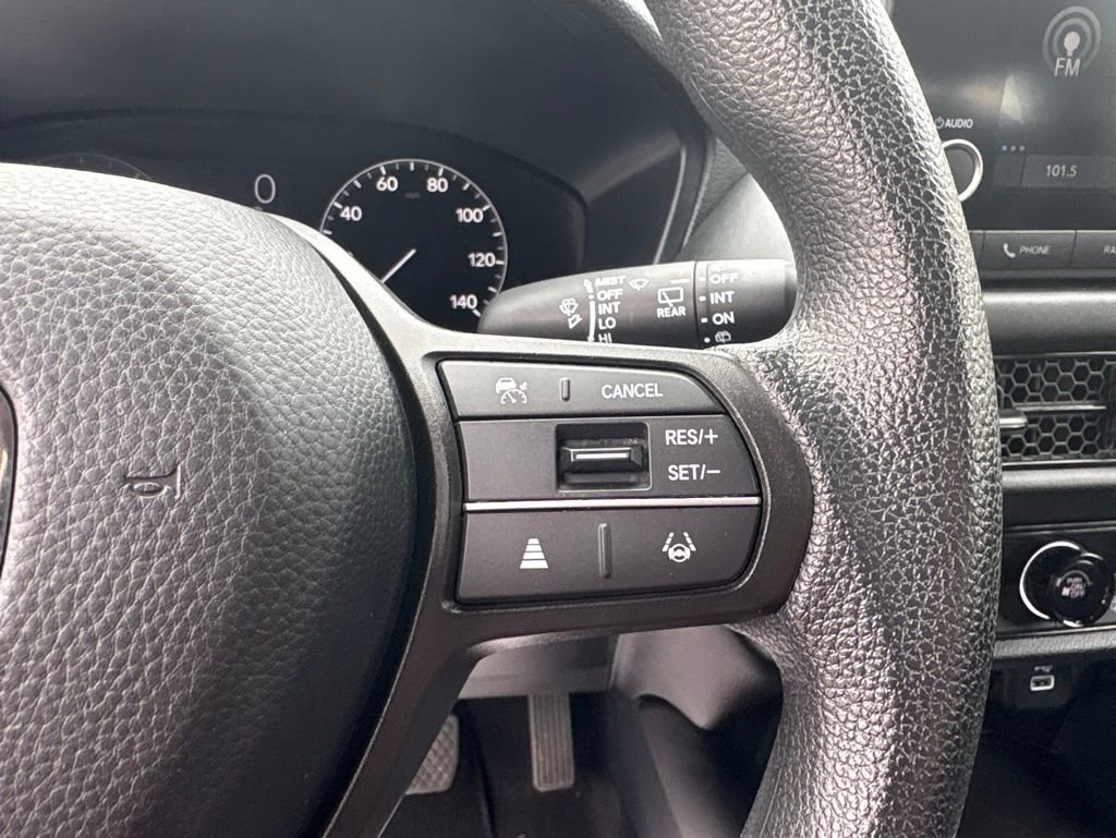 Used 2023 Honda HR-V LX image 19