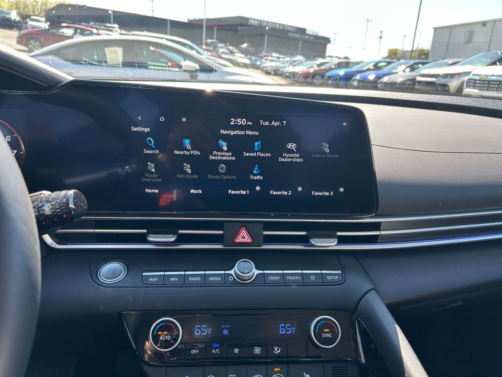 Used 2025 Hyundai Elantra SEL image 17