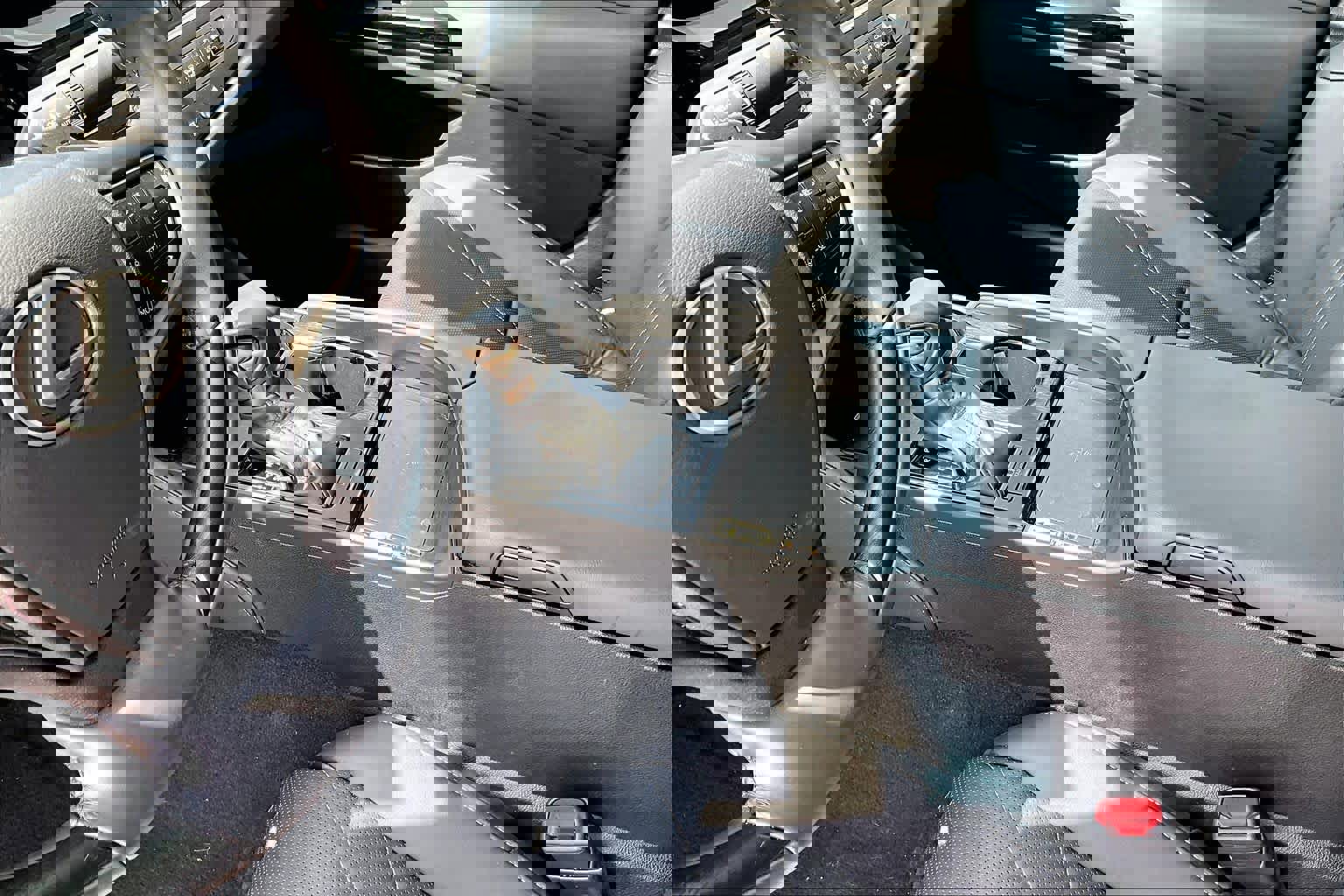 Used 2023 Lexus ES 350 Ultra Luxury w/ Accessory Package (Z2) FWD image 17