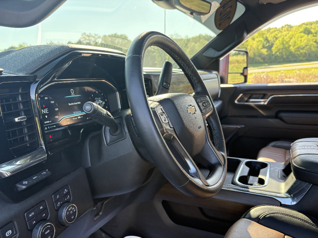 Used 2024 Chevrolet Silverado 3500 High Country w/ High Country Premium Package AWD/4WD image 30