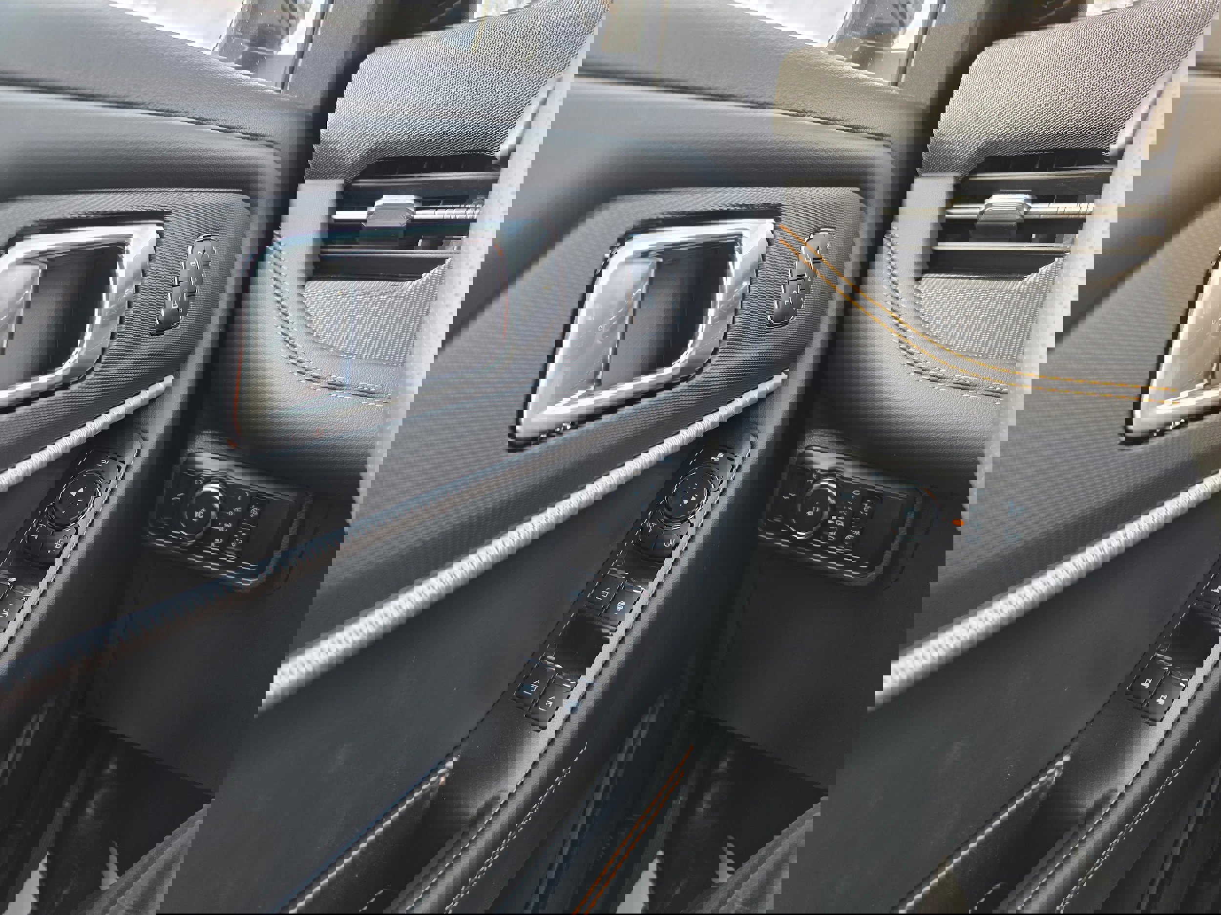 New 2026 Ford Explorer Tremor w/ Tremor Convenience Package image 25