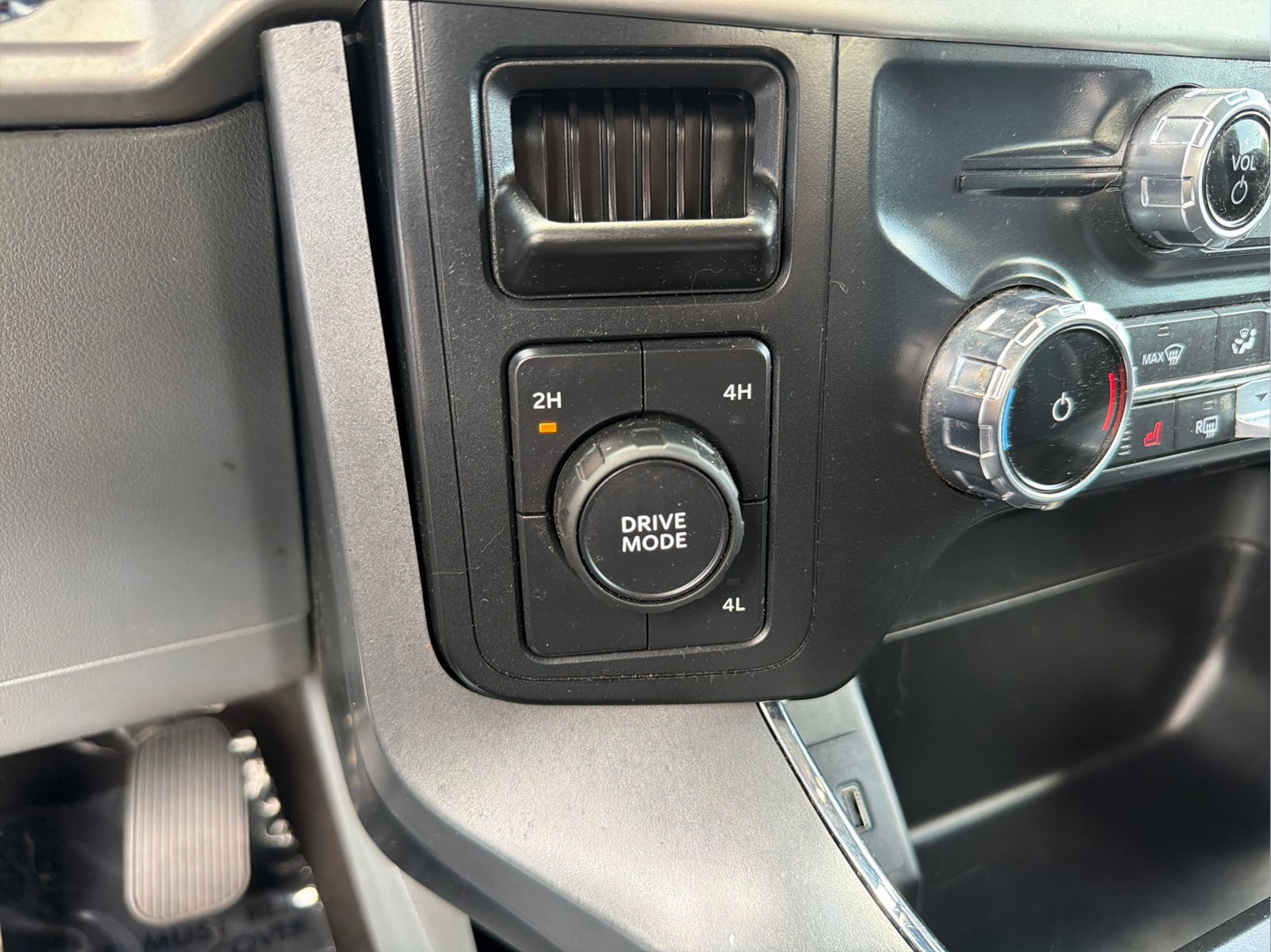 Used 2022 Ford F150 XLT w/ Equipment Group 302A High AWD/4WD image 20