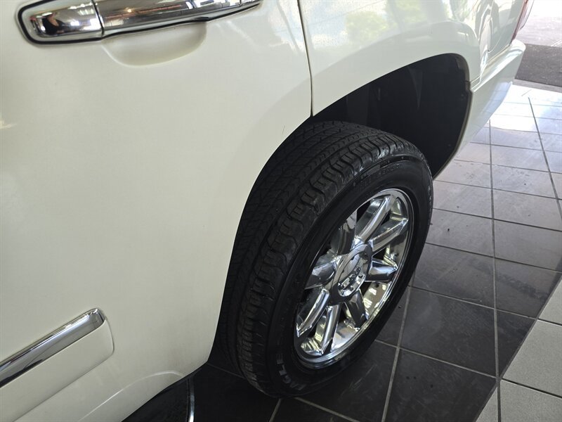 Used 2010 GMC Yukon Denali AWD/4WD image 42