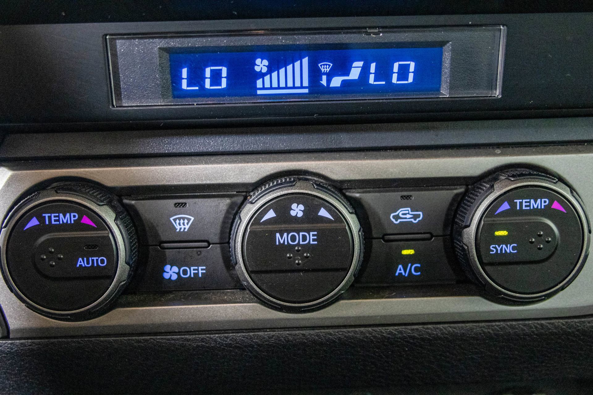 Used 2023 Toyota Tacoma SR AWD/4WD image 25