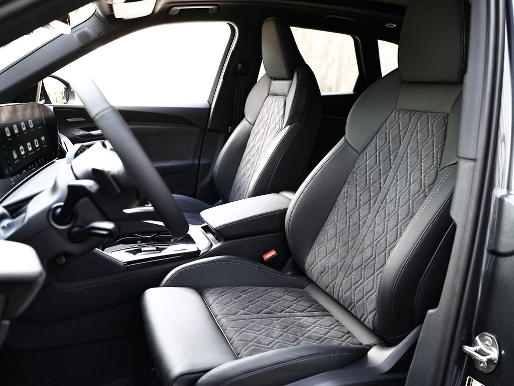 New 2026 Audi SQ5 Premium Plus AWD/4WD image 21