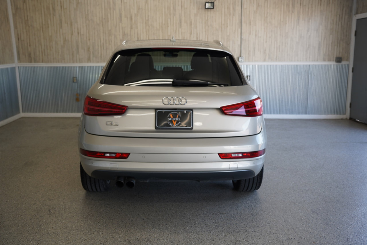 Used 2018 Audi Q3 2.0T Premium w/ Convenience Package image 8