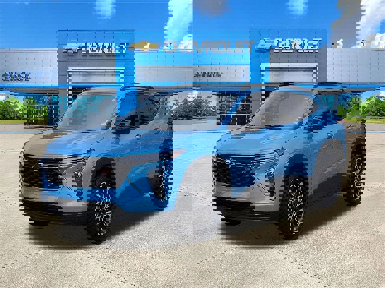 Used 2025 Chevrolet Trax RS w/ Driver Confidence Package image 2