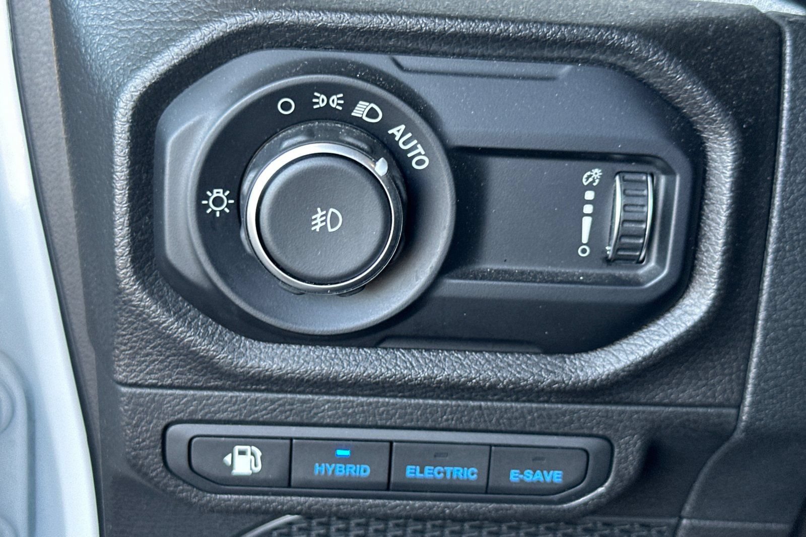 Used 2024 Jeep Wrangler Unlimited AWD/4WD image 37