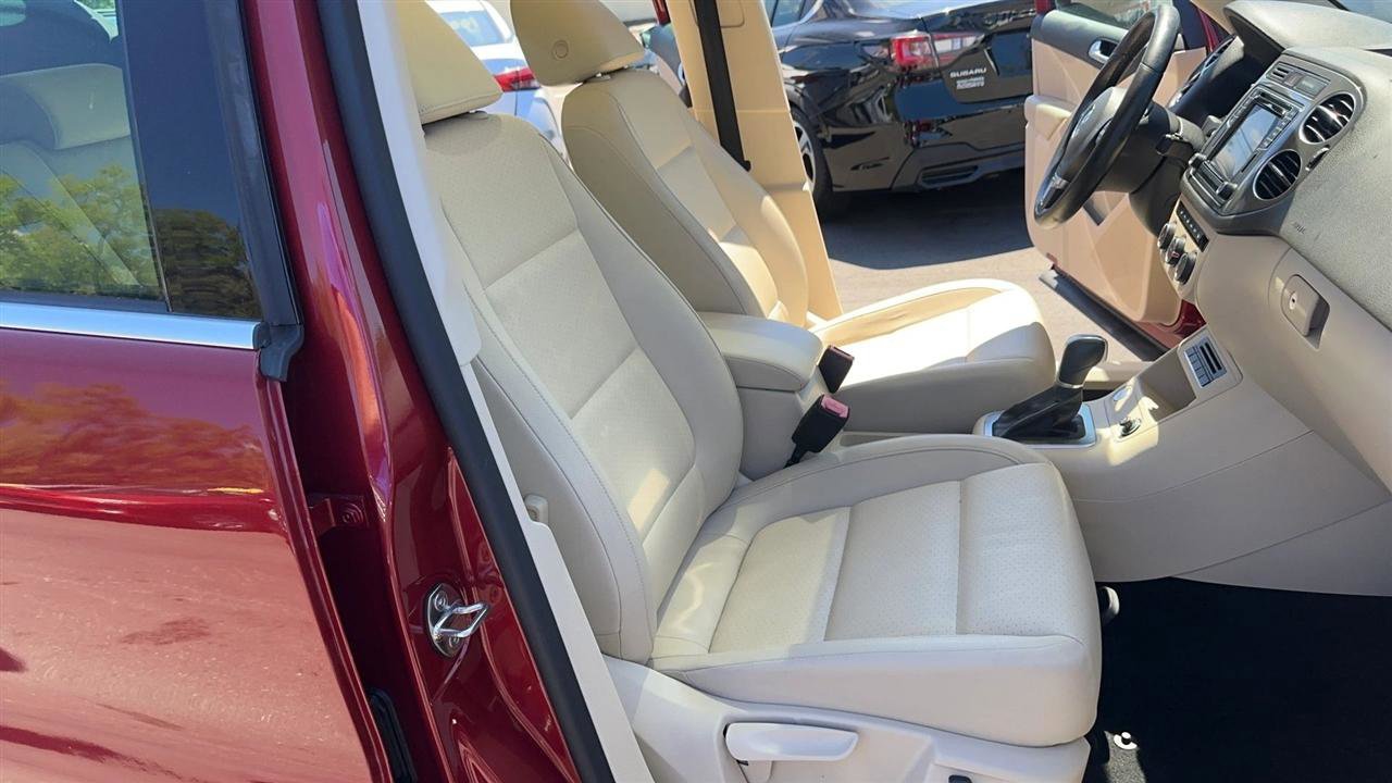 Used 2016 Volkswagen Tiguan S image 24