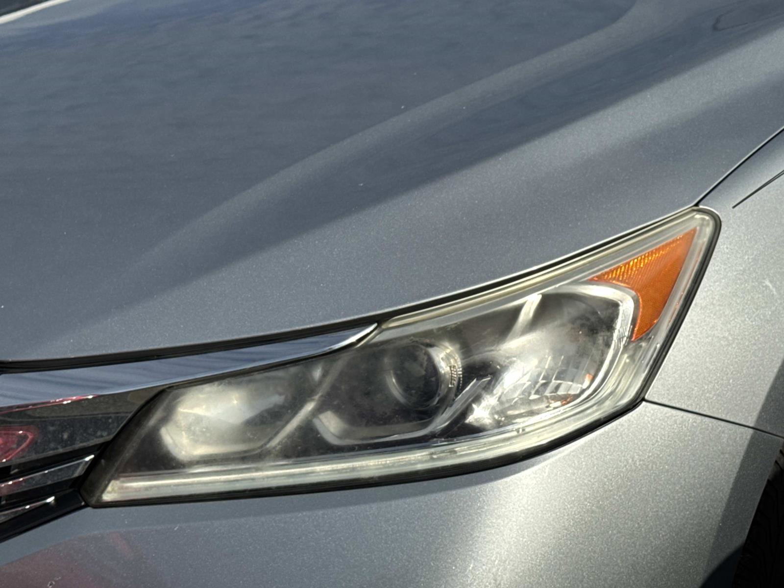 Used 2017 Honda Accord LX image 4