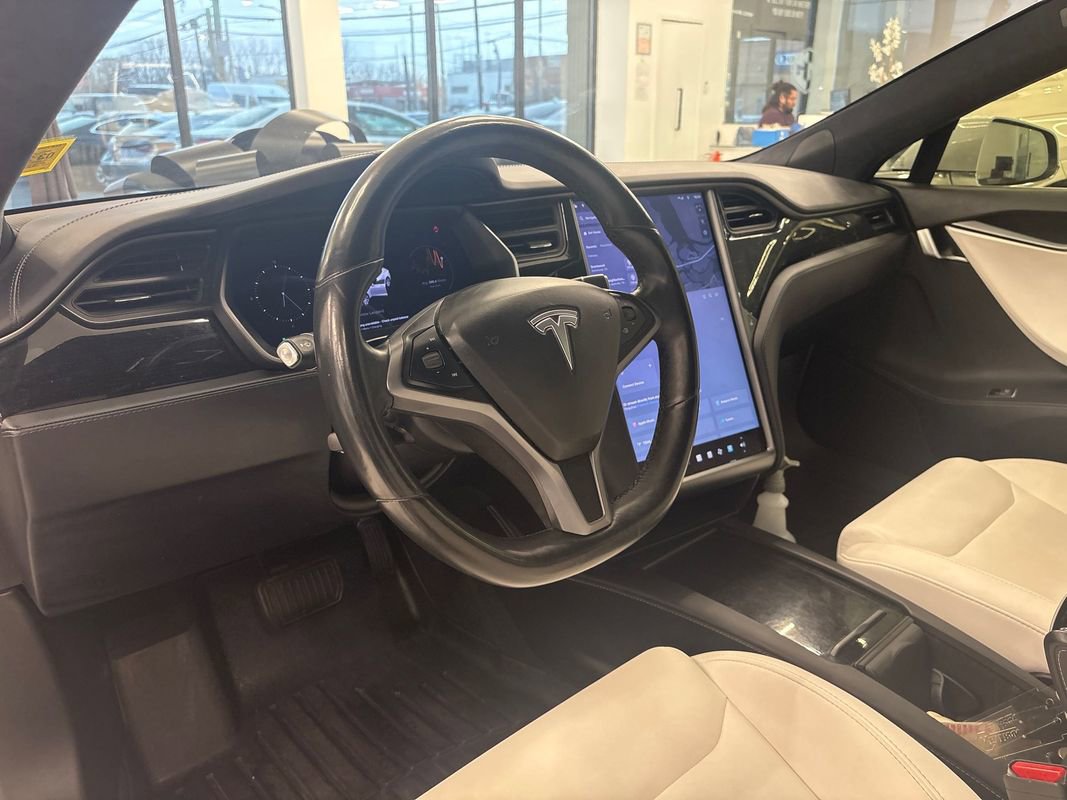 Used 2020 Tesla Model S Long Range Plus image 18