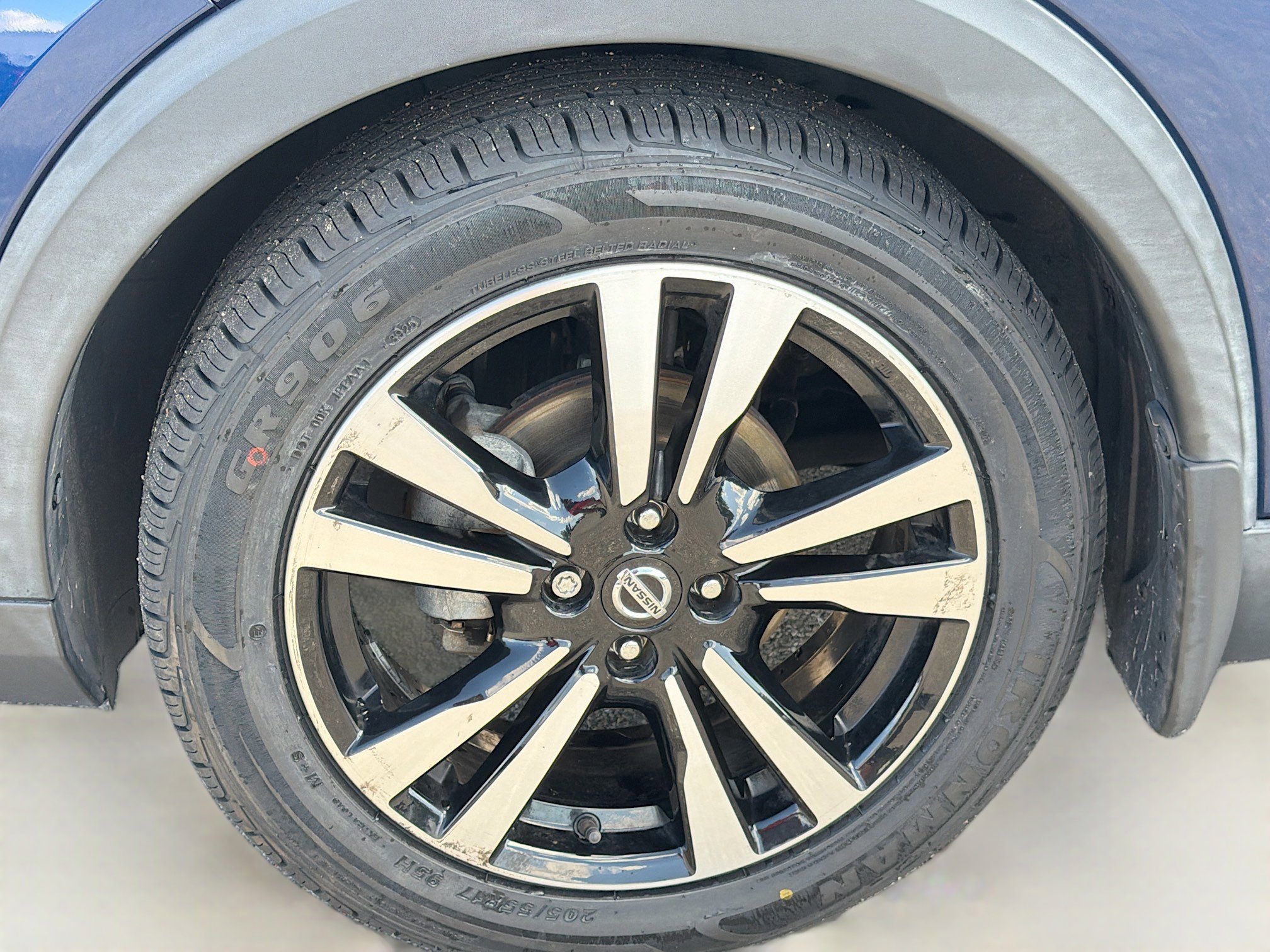 Used 2020 Nissan Kicks SR w/ SR Premium Package image 36