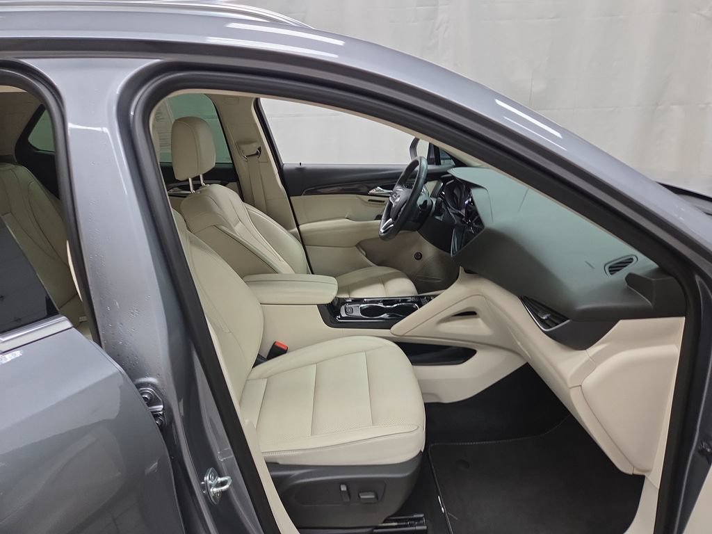 Used 2022 Buick Envision Essence w/ Safety Package AWD/4WD image 12
