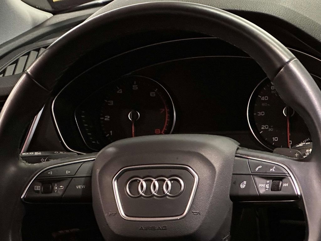 Used 2023 Audi Q5 2.0T Premium w/ Convenience Package image 17
