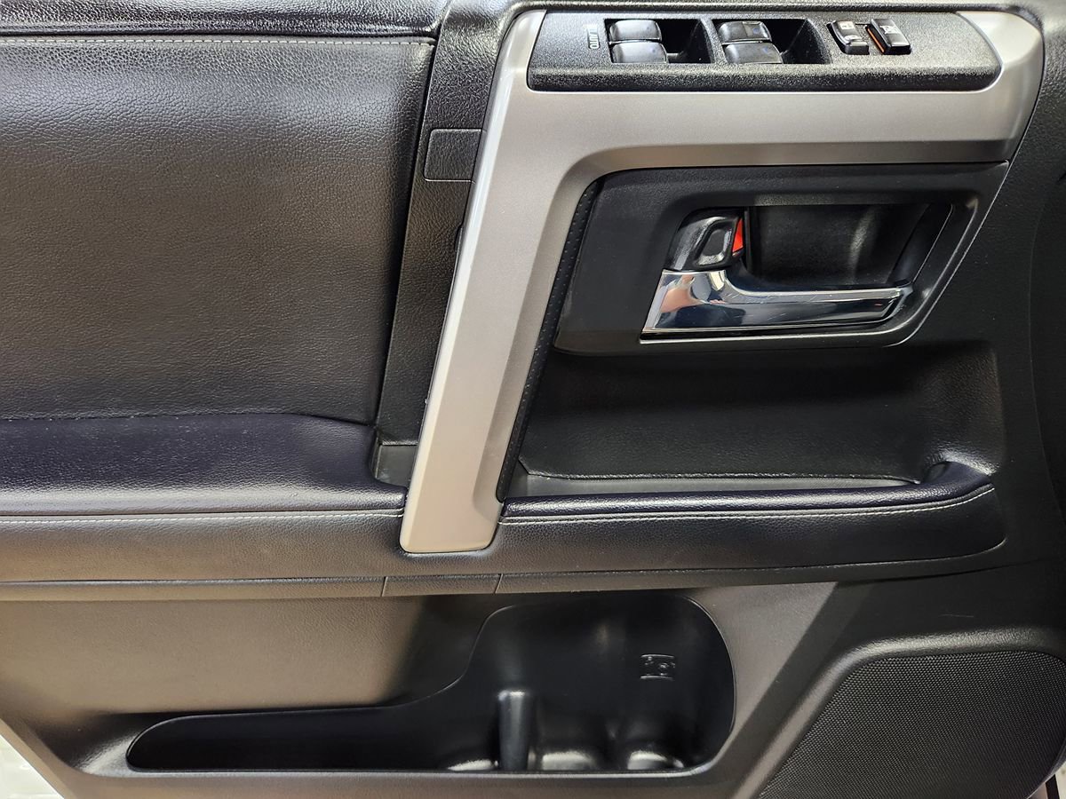 Used 2022 Toyota 4Runner SR5 RWD image 42