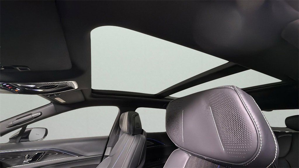 Used 2024 Cadillac Lyriq Luxury image 45