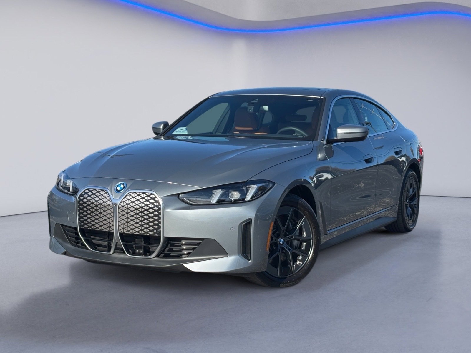 Used 2025 BMW i4 eDrive40 w/ Premium Package image 2