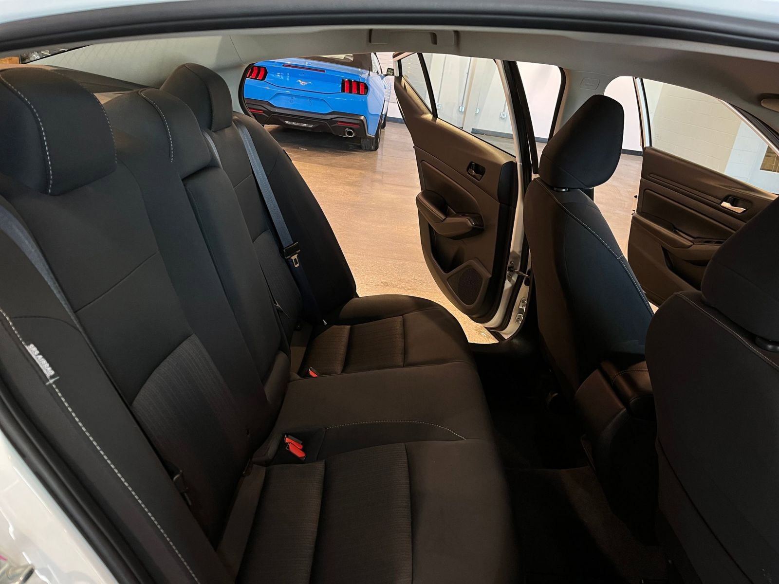 Used 2025 Nissan Altima 2.5 SV image 36