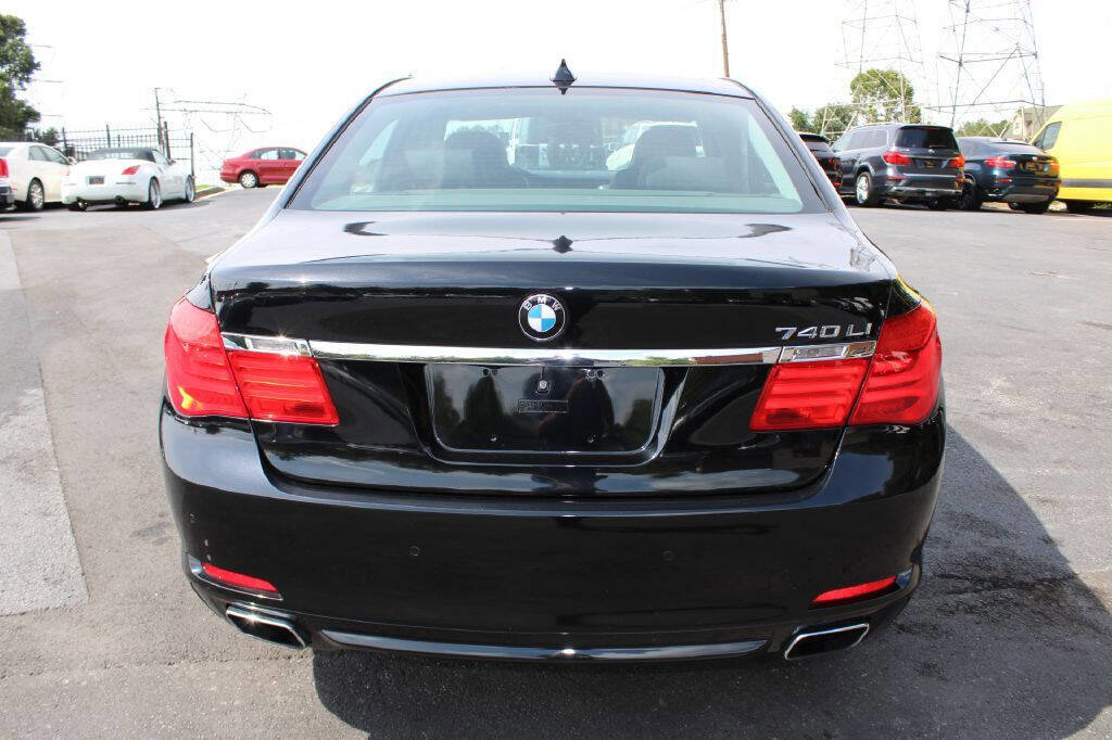 Used 2011 BMW 740Li 740Li 4dr Sedan image 5
