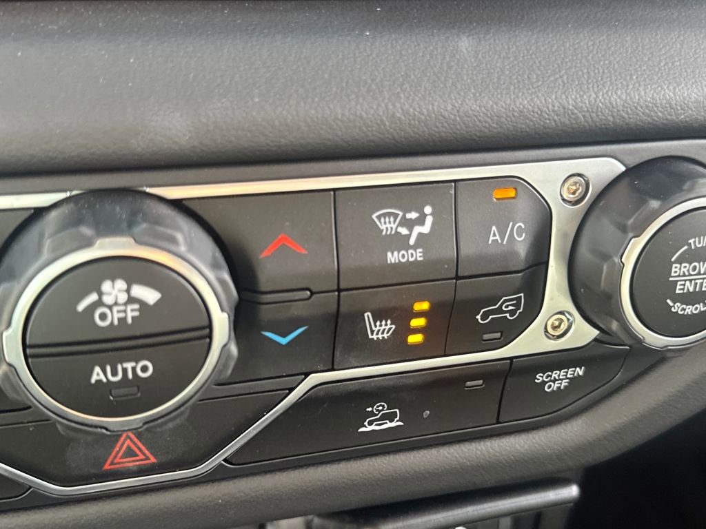 Used 2025 Jeep Gladiator Sport AWD/4WD image 19