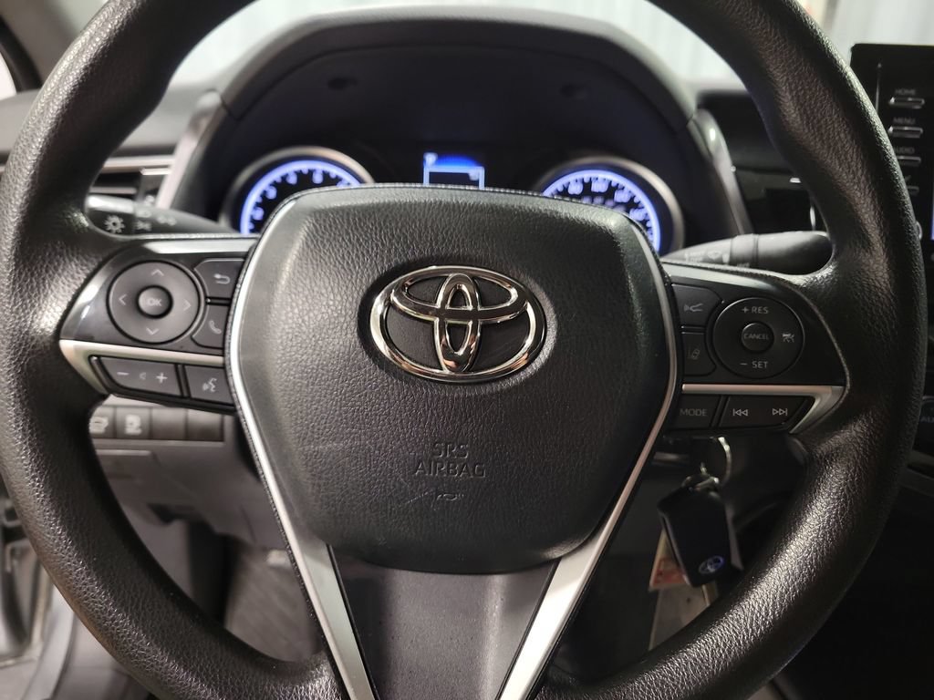 Used 2023 Toyota Camry LE FWD image 17