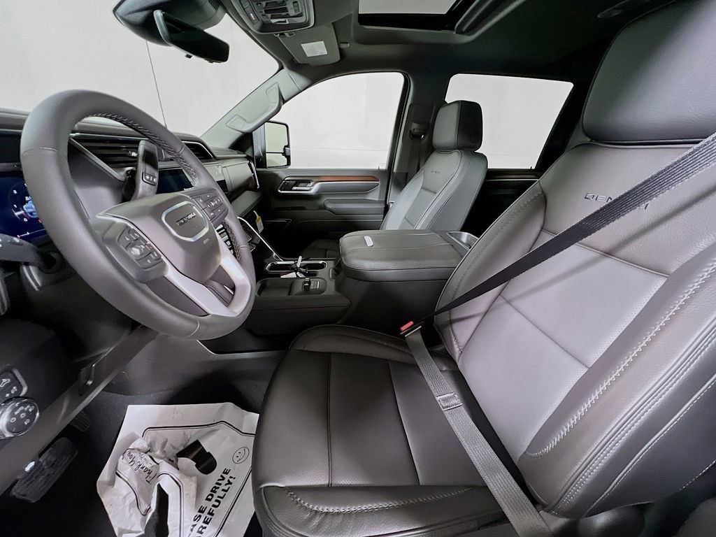 New 2026 GMC Sierra 3500 Denali w/ Denali Reserve Package image 15