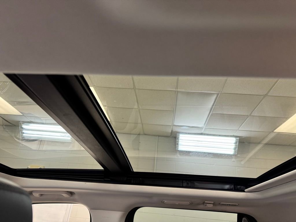 Used 2025 Ford Expedition Max Platinum image 17