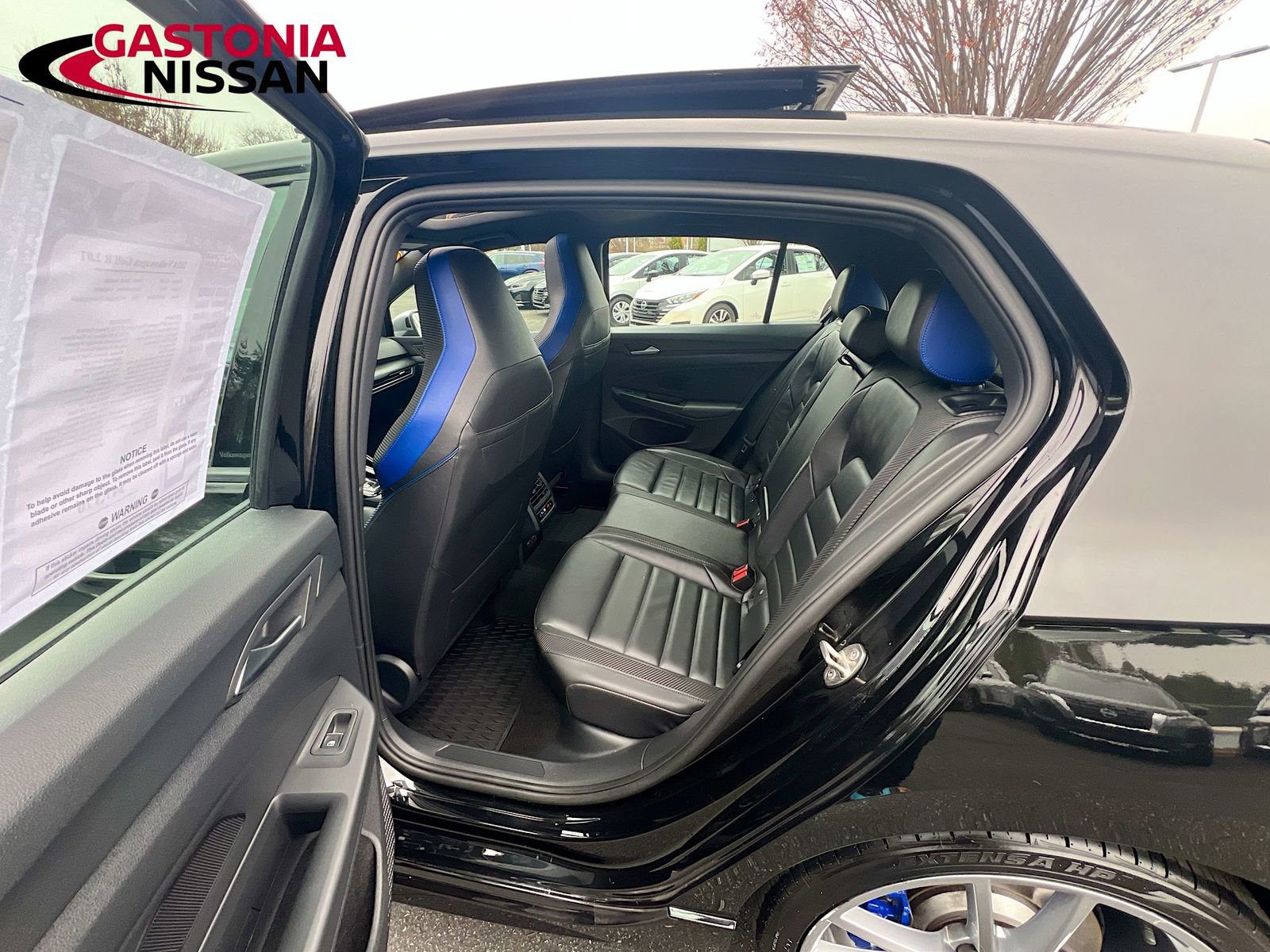 Used 2024 Volkswagen Golf R image 31