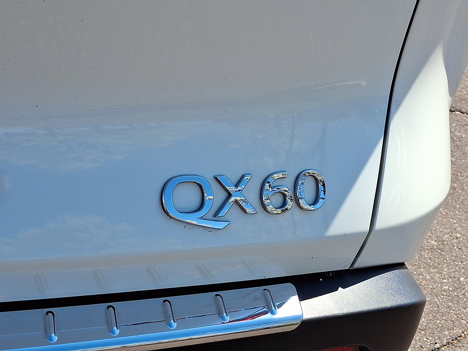 Certified 2023 INFINITI QX60 Luxe w/ Cargo Package image 32