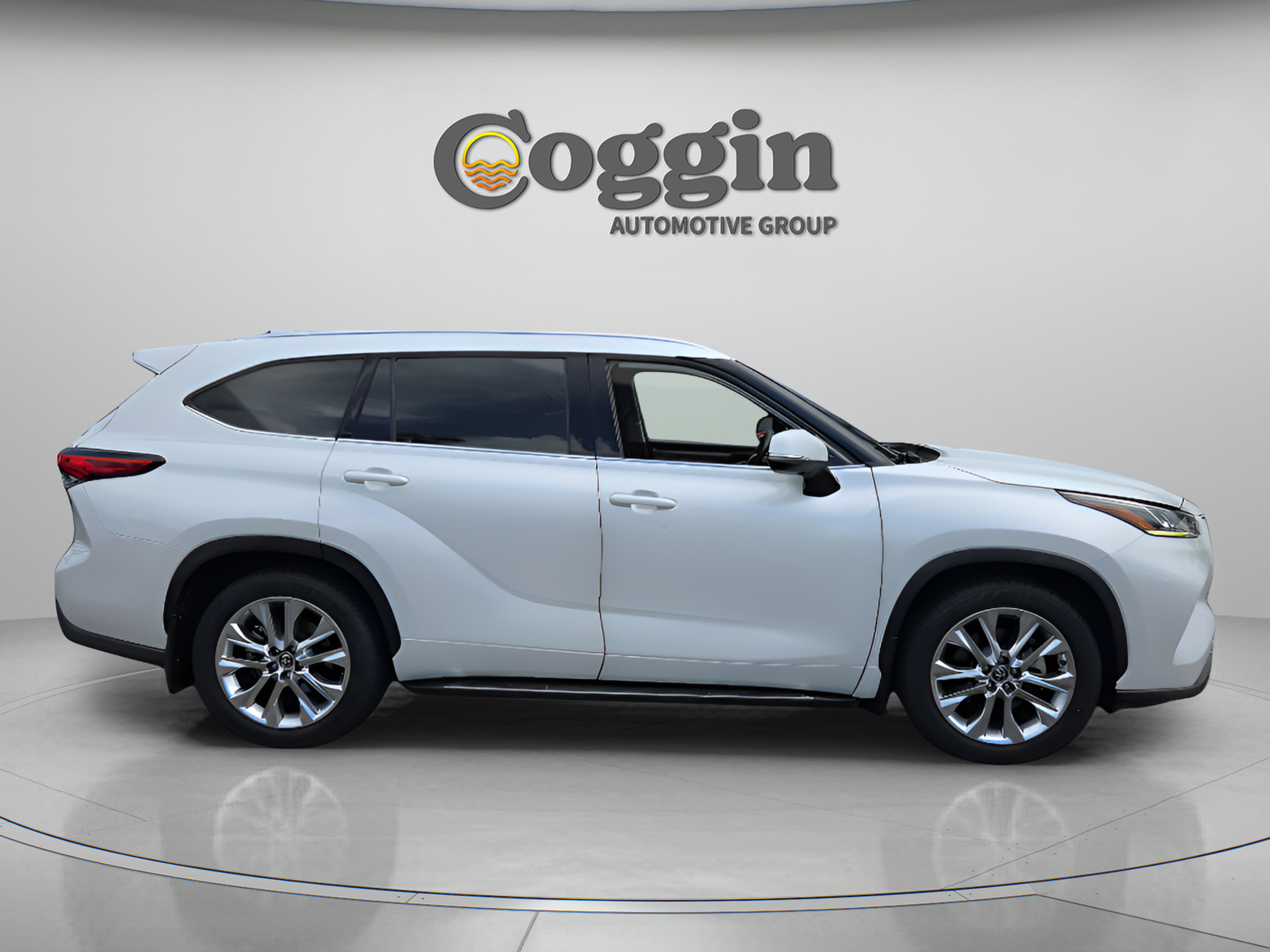 Used 2023 Toyota Highlander Limited AWD/4WD image 6