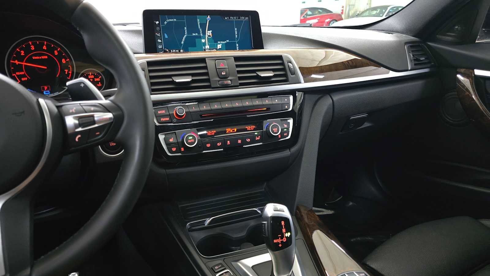 Used 2017 BMW 330e 330e iPerformance image 31