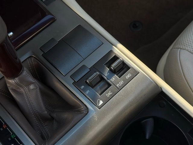 Used 2019 Lexus GX 460 Premium w/ Premium Package image 35