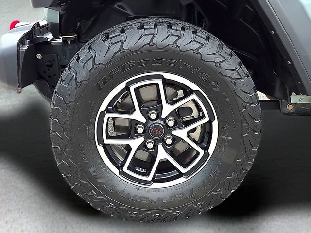 Used 2024 Jeep Wrangler Unlimited Rubicon w/ Technology Group AWD/4WD image 8