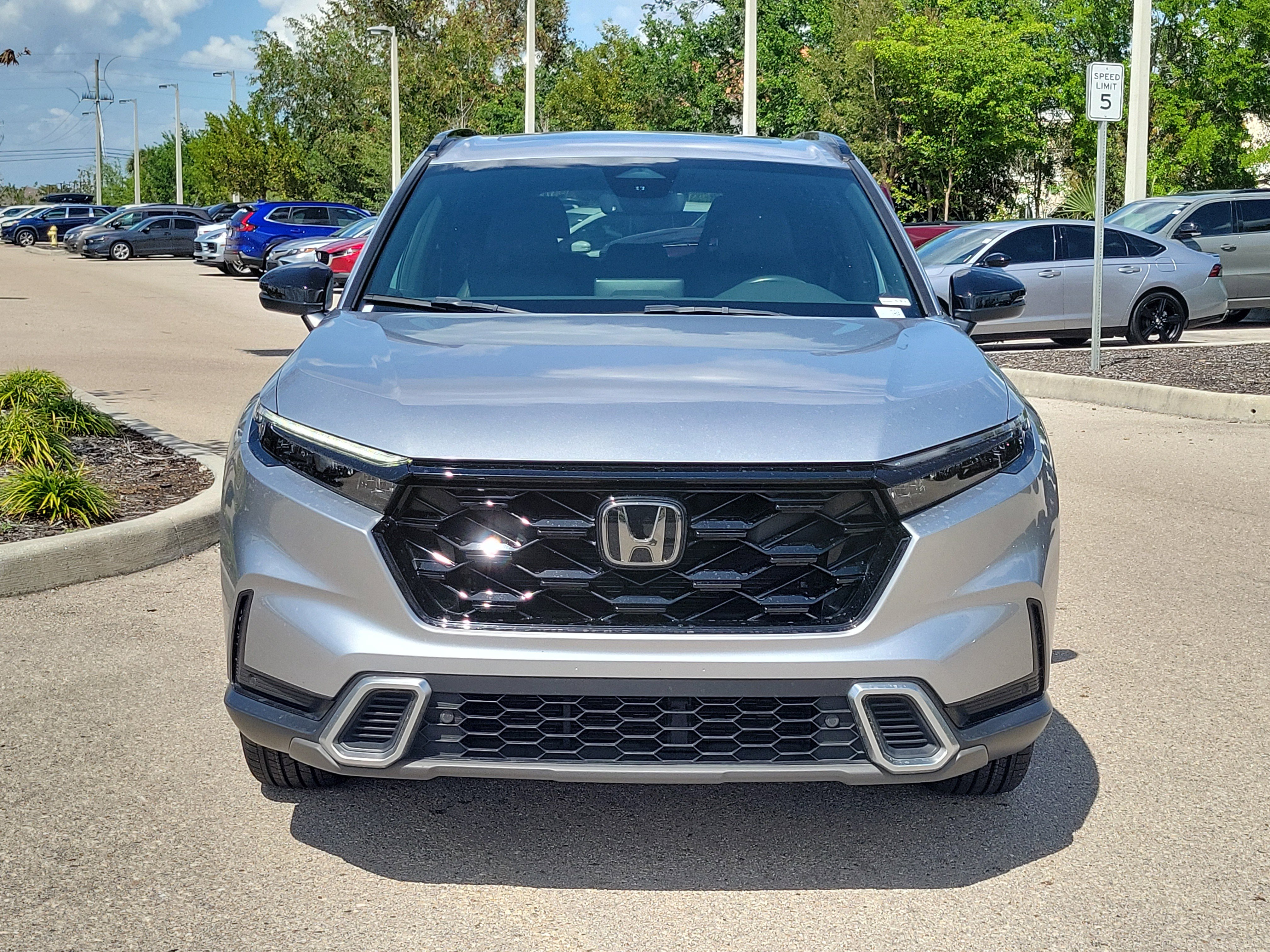 Used 2023 Honda CR-V Sport Touring image 2