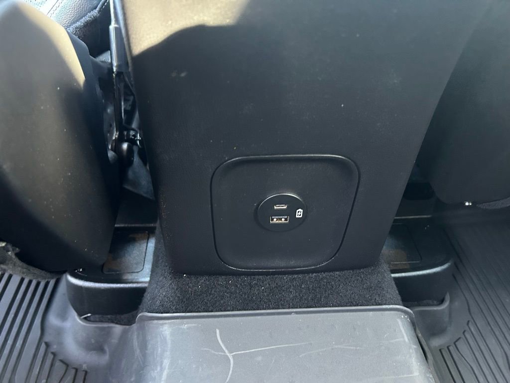 Certified 2022 Ford Escape Titanium w/ Class II Trailer Tow Package image 20